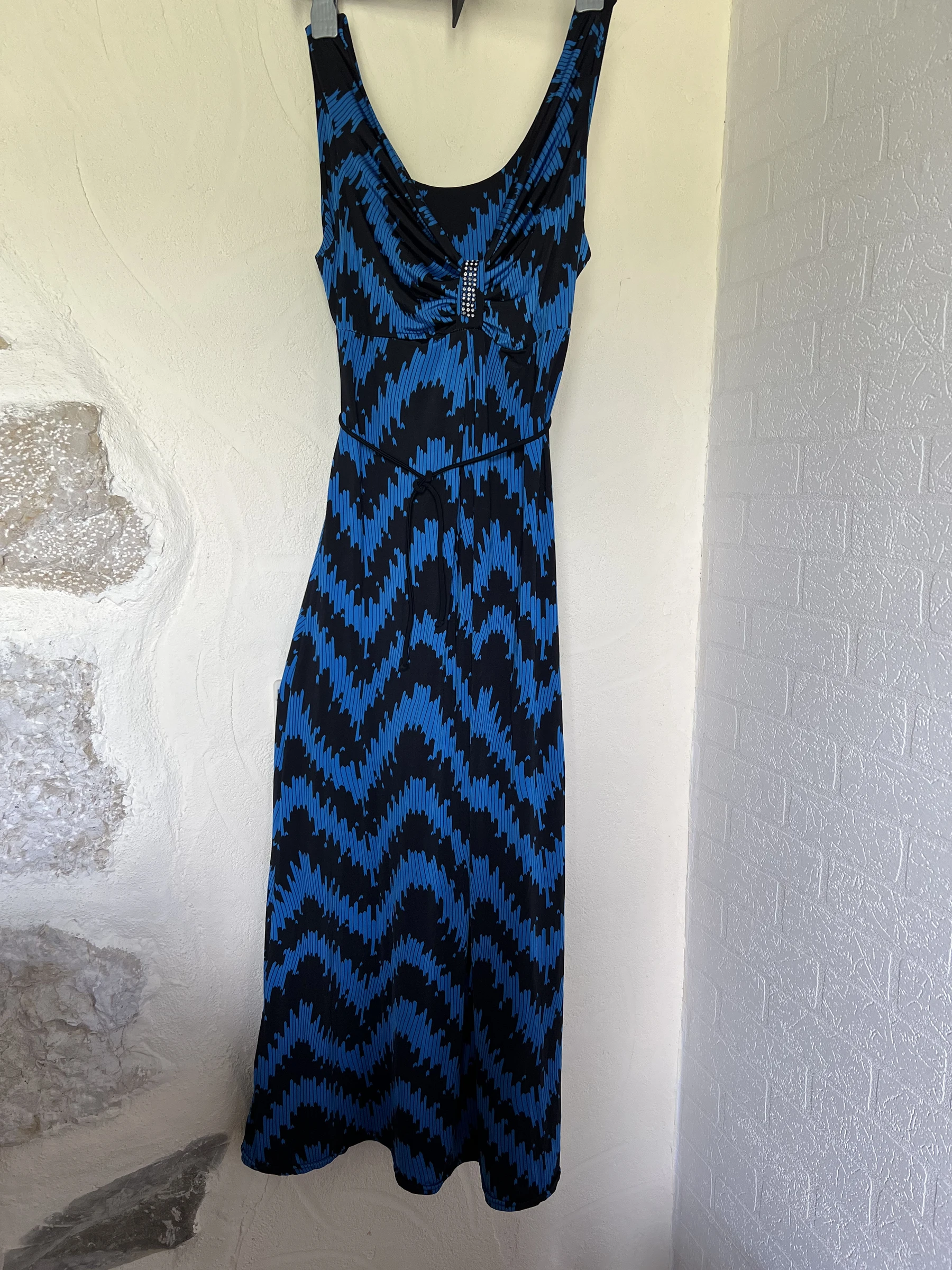 🌊 Blue black summer maxi dress with zigzag patterns – S/M – fluid & elegant – photo 3
